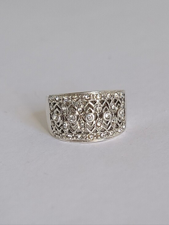 Vintage Jewelry - Elegant Sterling Silver CZ Rhinestone Crystal Filigree Chunky Wide Band Ring 6